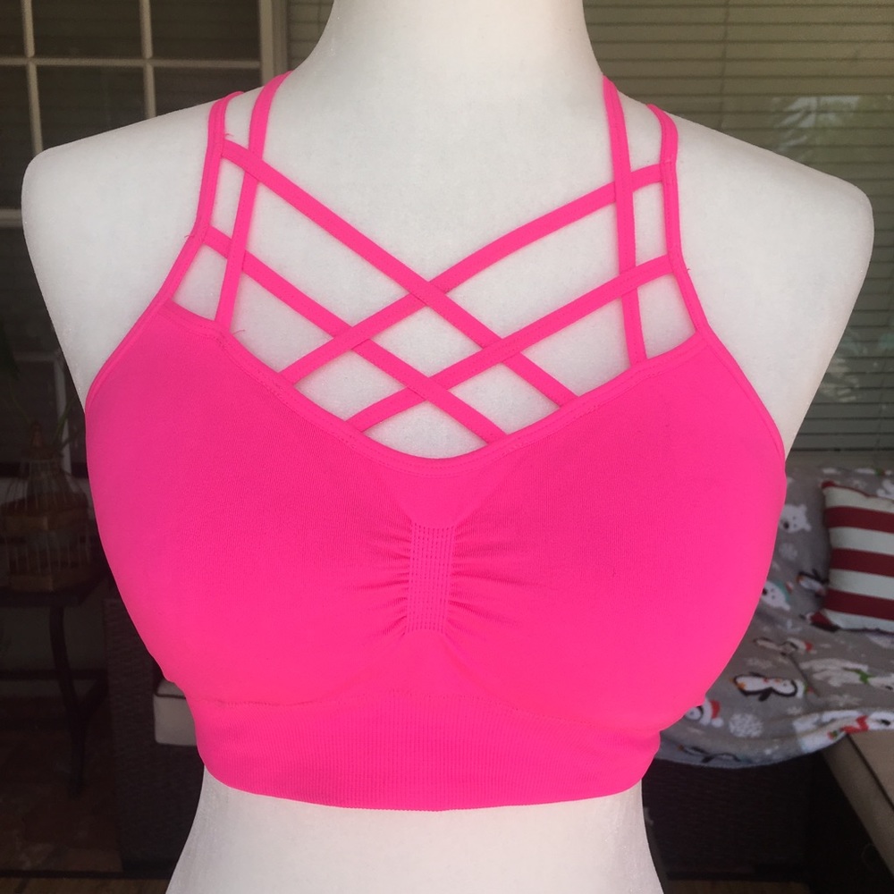 Amazing Sports athletic top